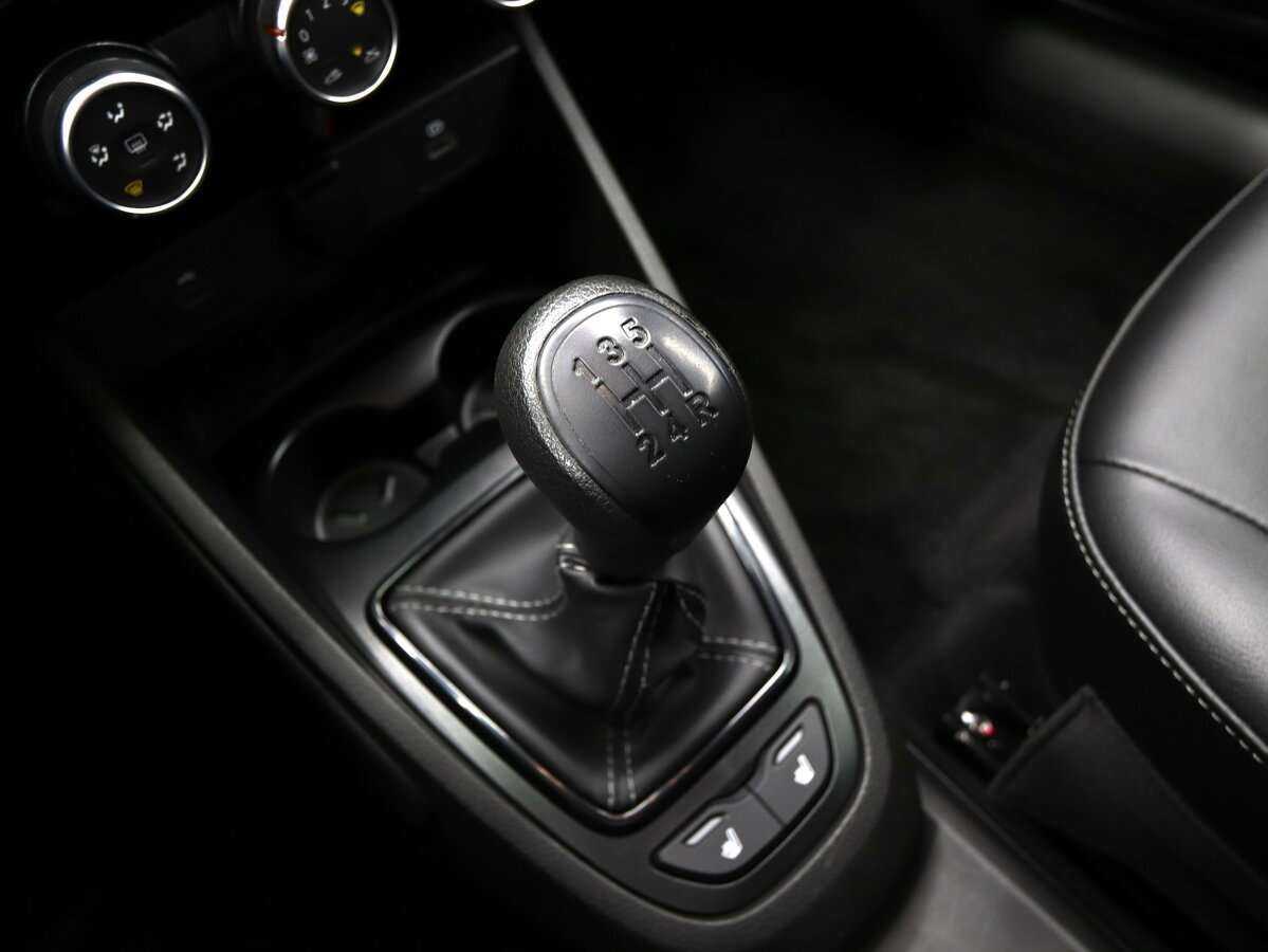 Lada (ВАЗ) Vesta 2023 года с пробегом. Фото: #17