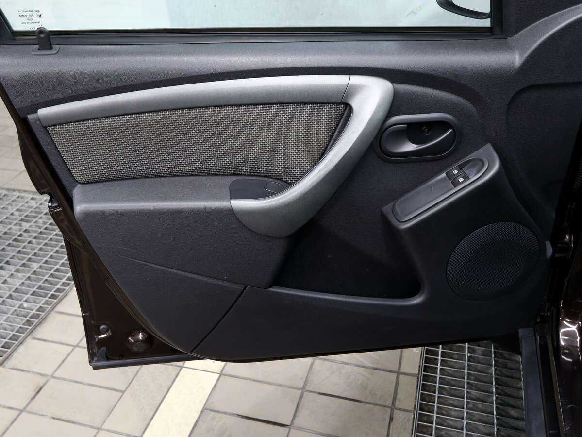 Б/У Рено Дастер 2016 года. Фото: #13