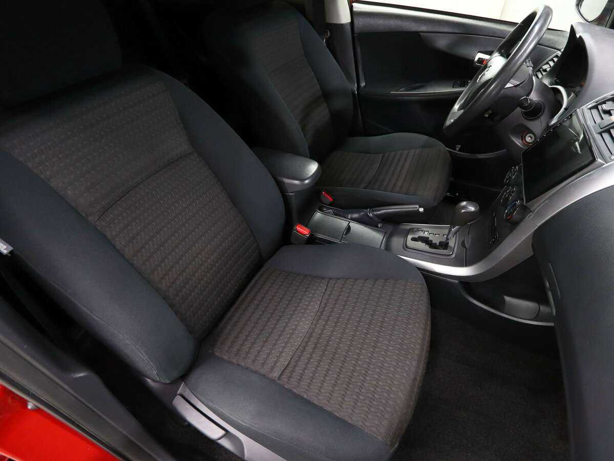 Б/У Тойота Королла 2012 года. Фото: #11