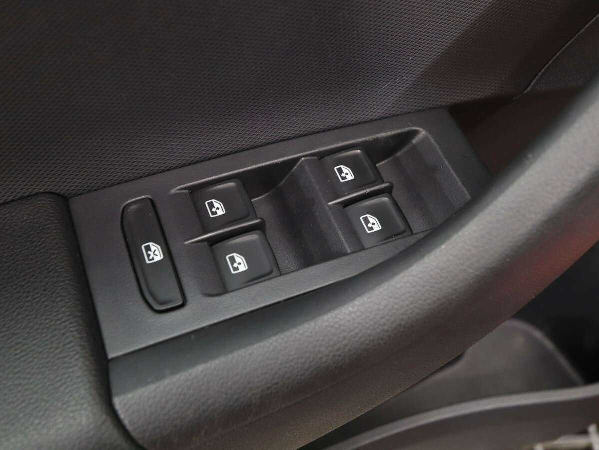 Б/У Шкода Рапид 2018 года. Фото: #8