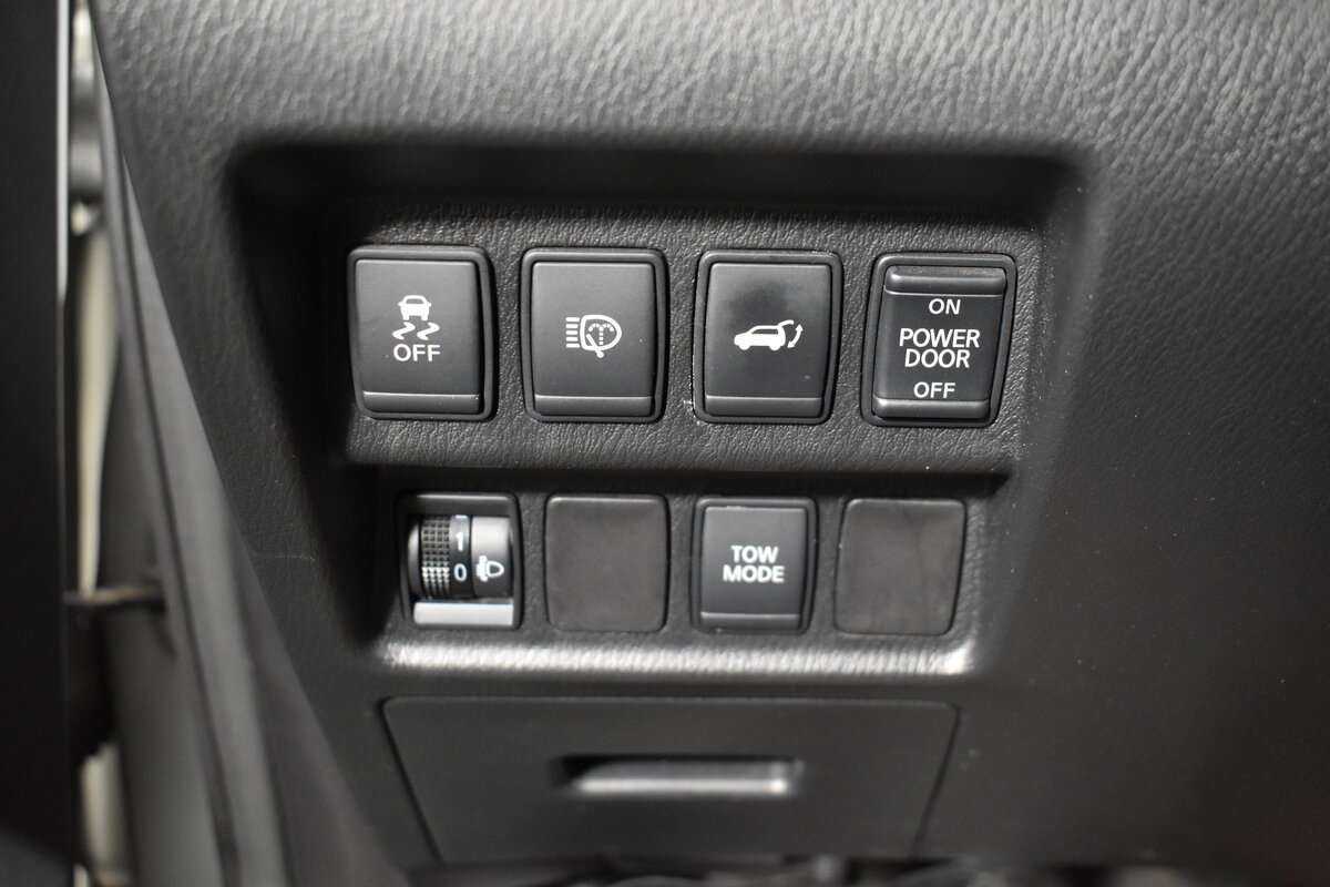 Б/У Ниссан Патфайндер 2015 года. Фото: #21