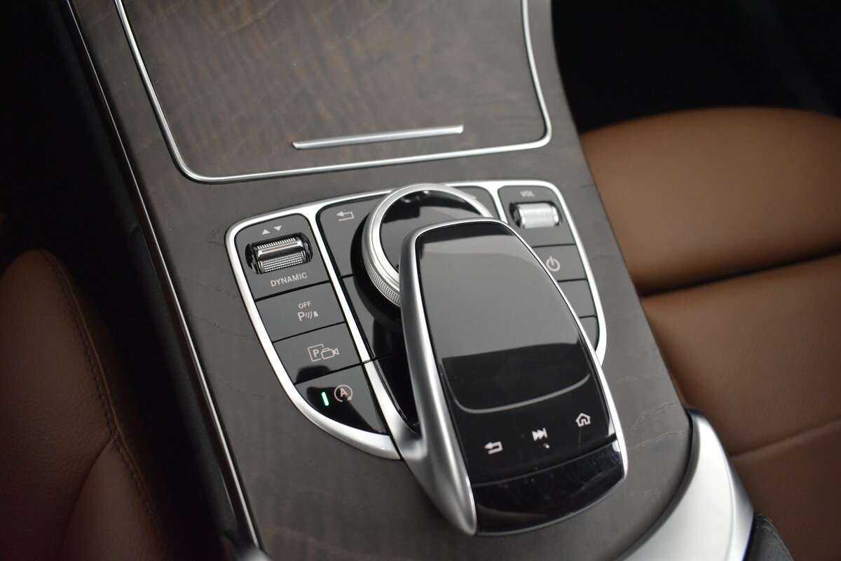 Mercedes-Benz C-Класс 2018 года с пробегом. Фото: #16