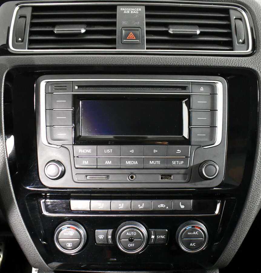 Б/У Фольксваген Джетта 2016 года. Фото: #10