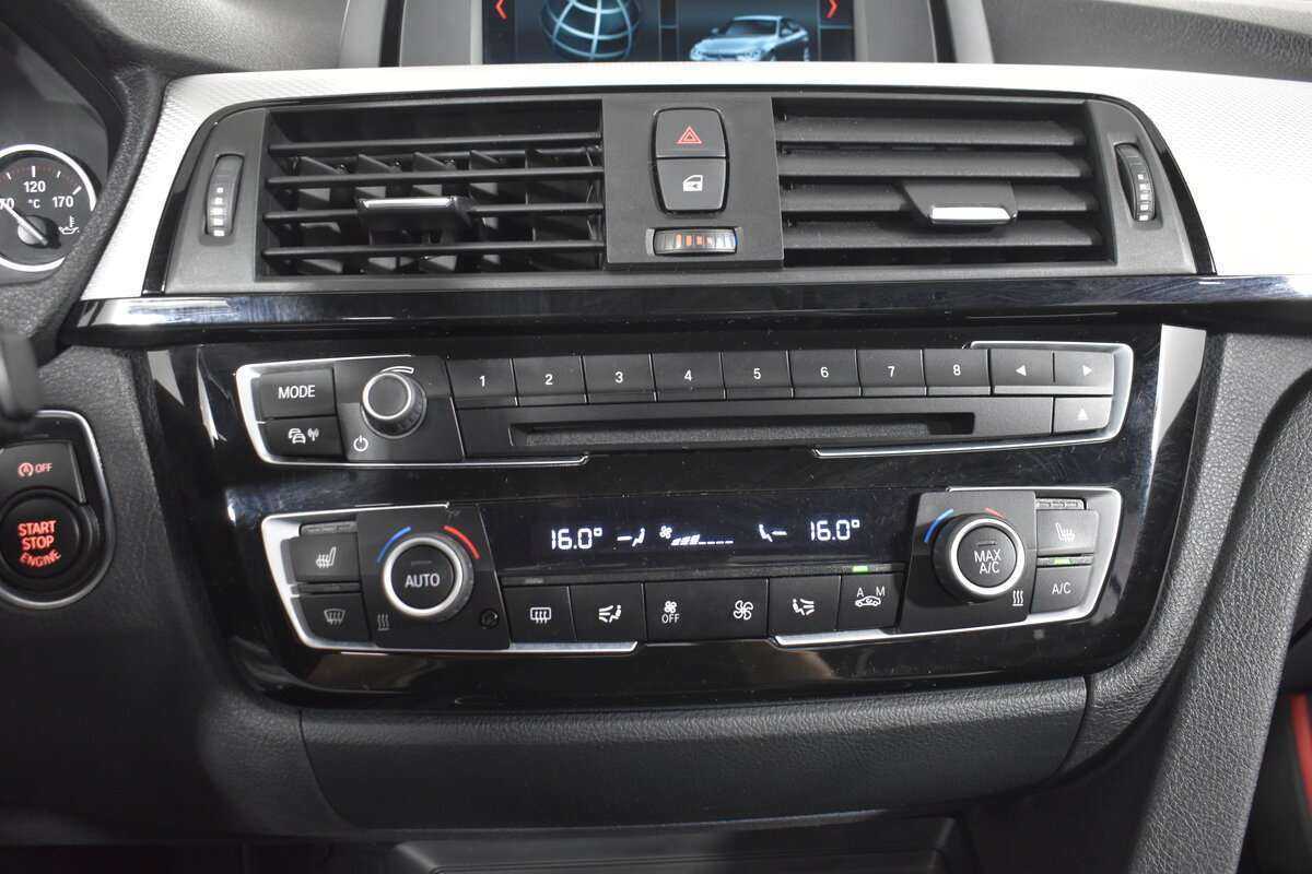 BMW 3 серии 2016 года с пробегом. Фото: #14