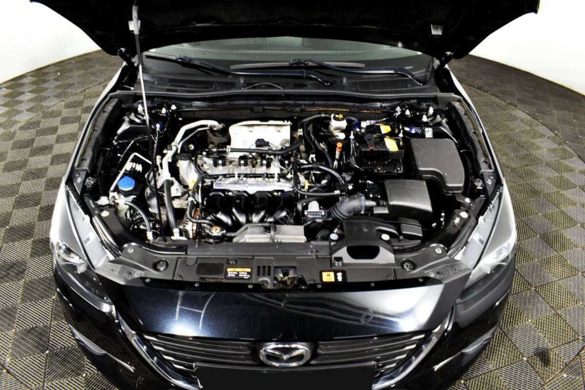 Б/У Мазда 3 2017 года. Фото: #6