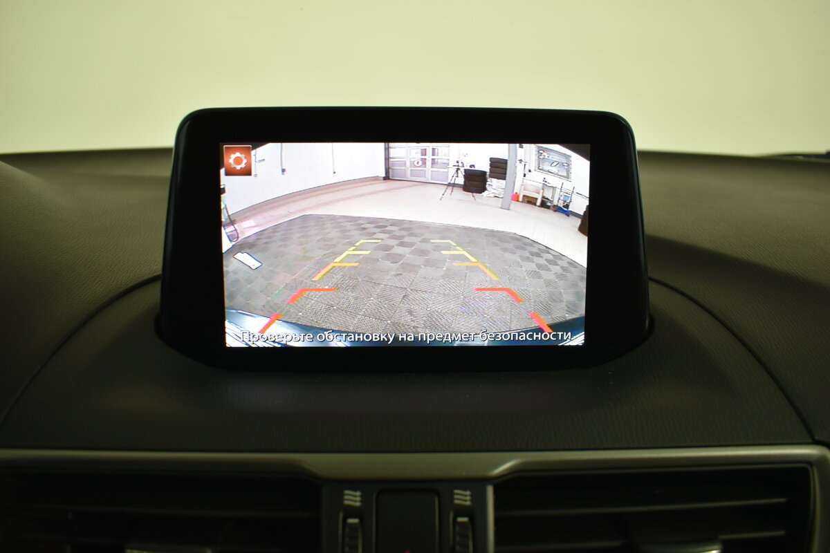 Б/У Мазда 3 2017 года. Фото: #13