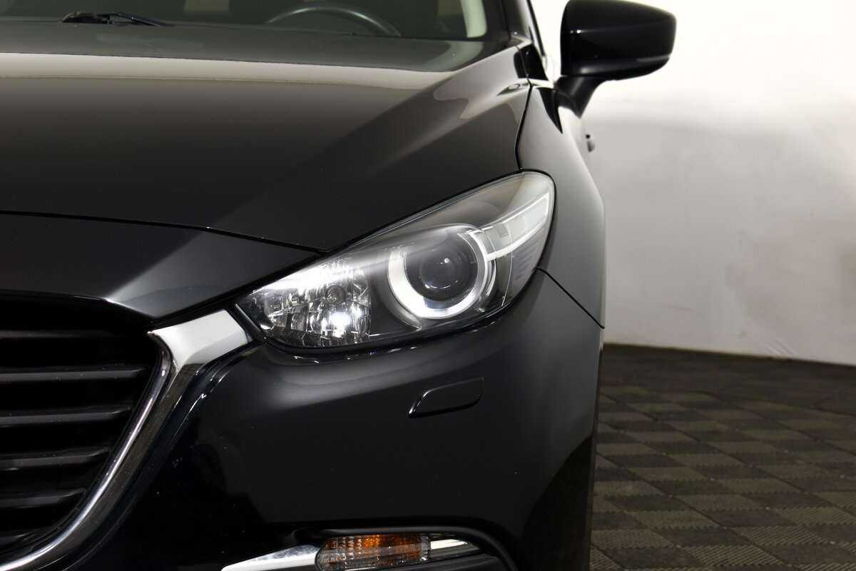 Б/У Мазда 3 2017 года. Фото: #18