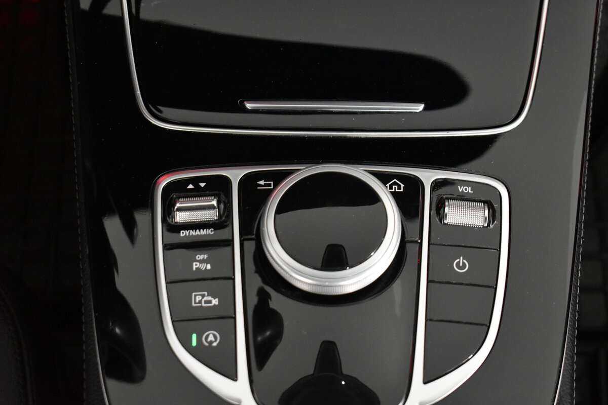 Mercedes-Benz E-Класс 2018 года с пробегом. Фото: #18