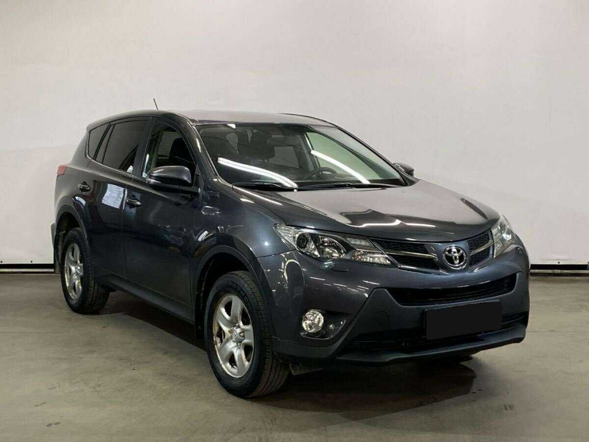 Toyota RAV4 2014 года с пробегом. Фото: #2