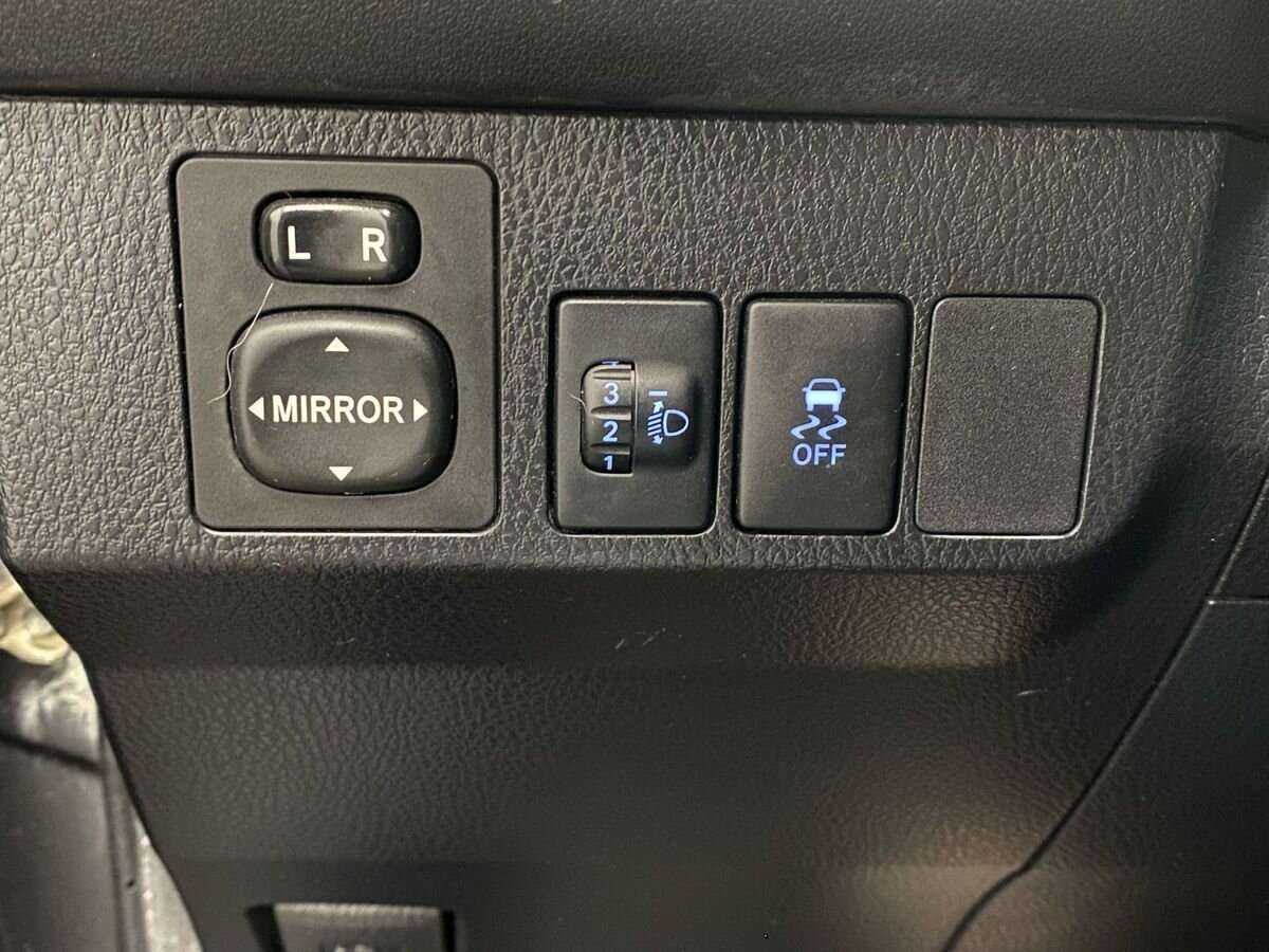 Toyota RAV4 2014 года с пробегом. Фото: #13