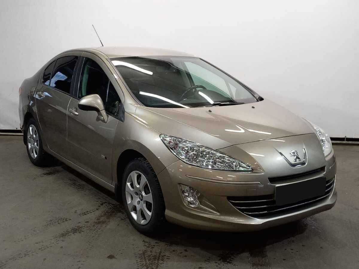 Б/У Пежо 408 2016 года. Фото: #2