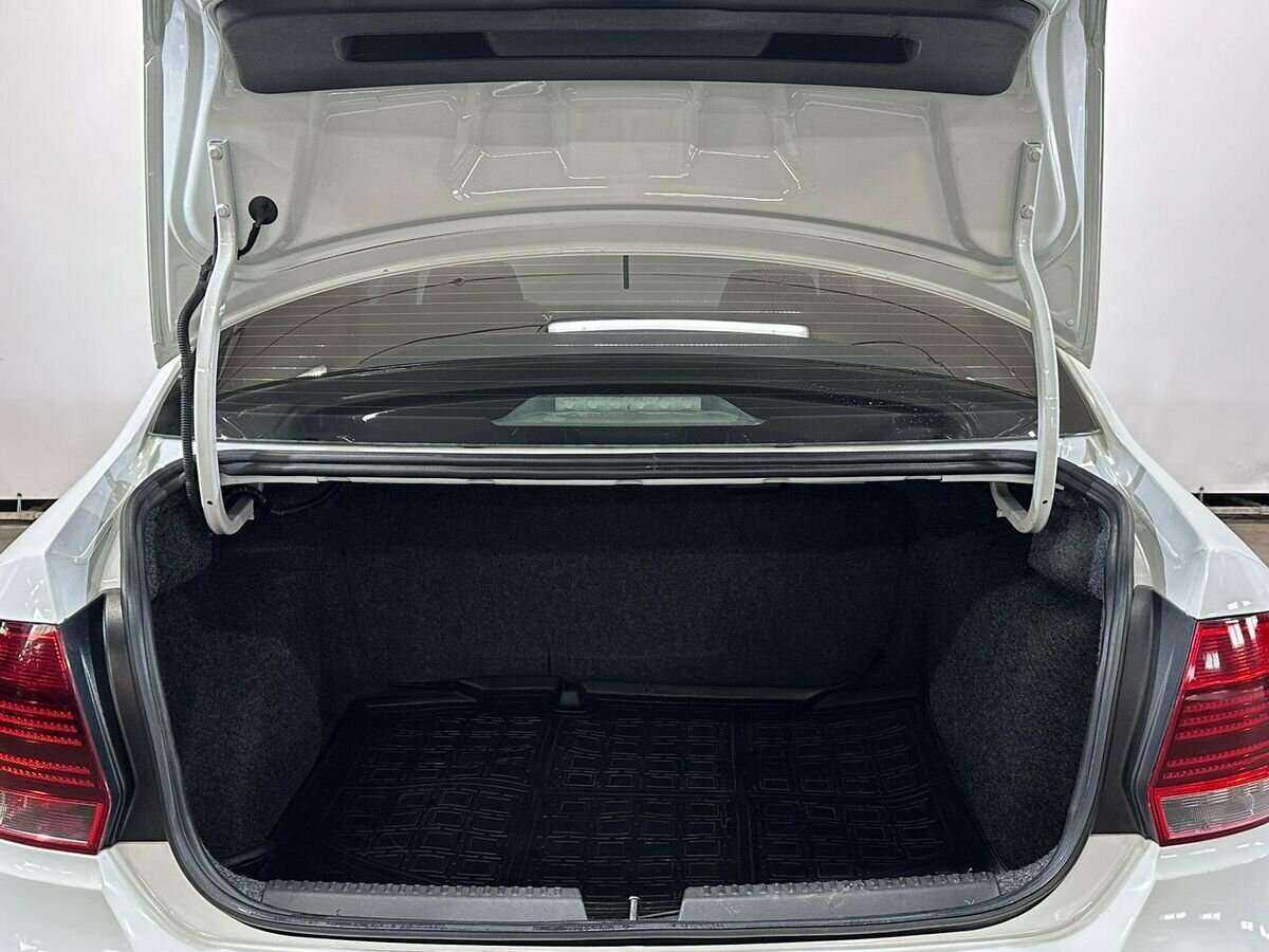 Б/У Фольксваген Поло 2019 года. Фото: #14