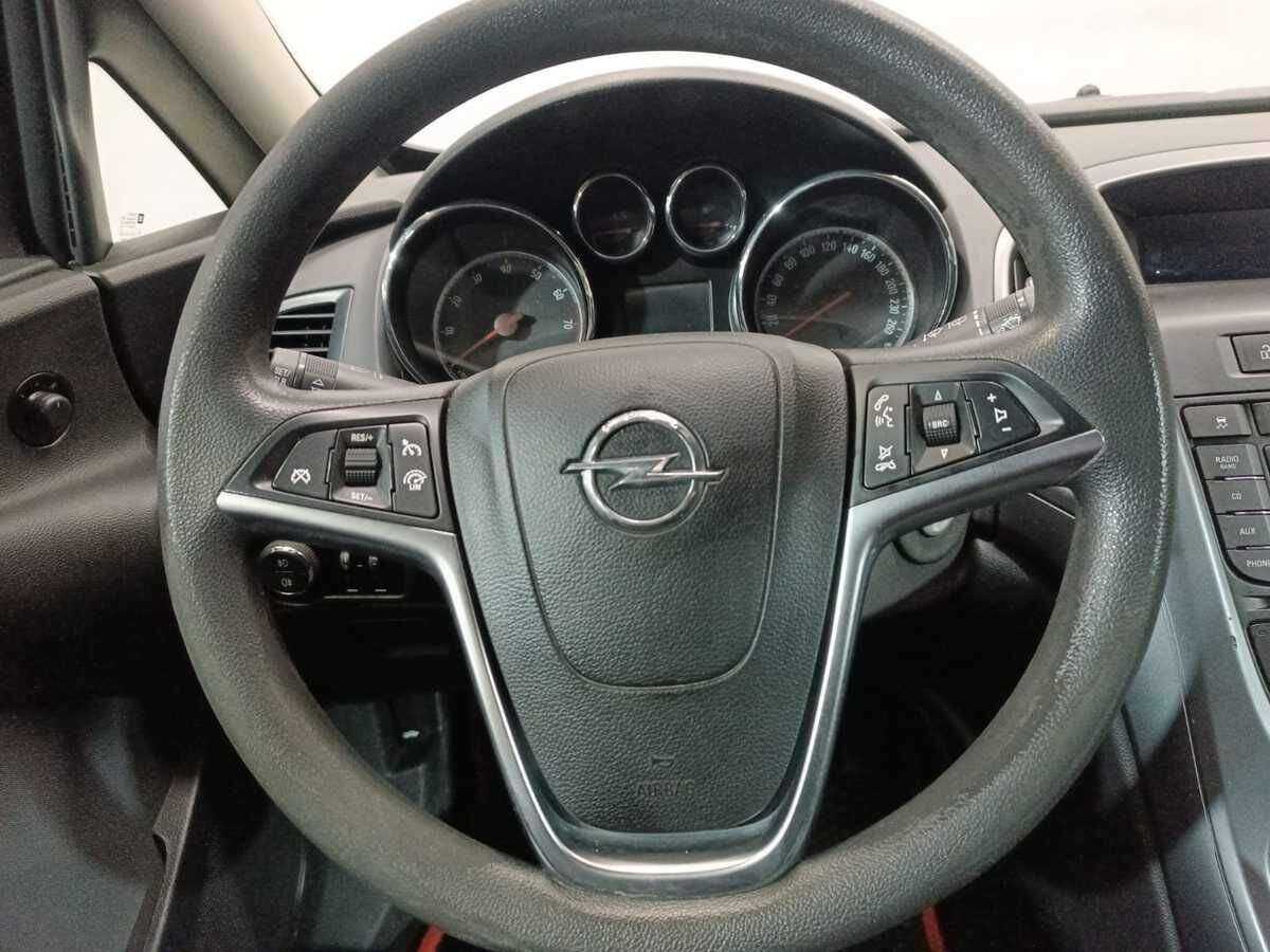 Б/У Опель Астра 2012 года. Фото: #11