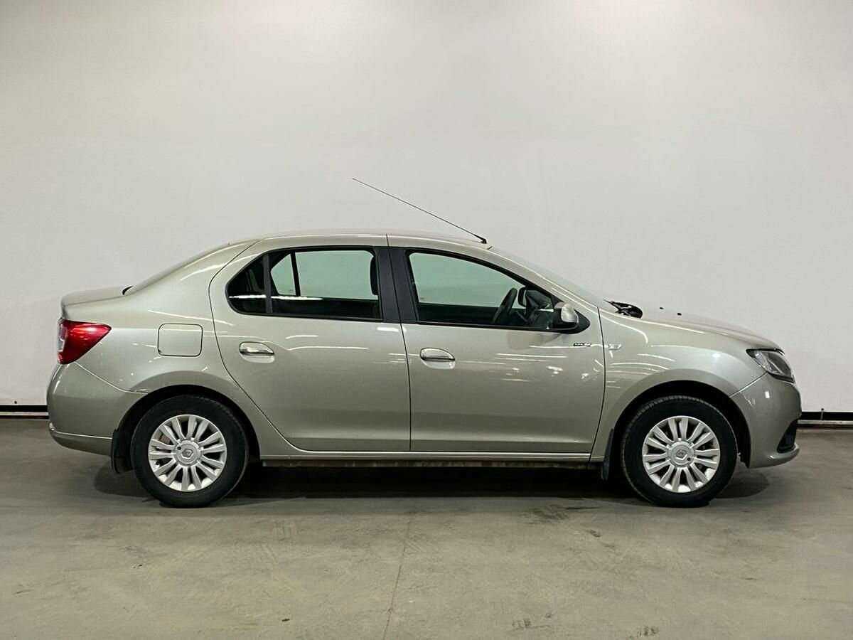 Б/У Рено Логан 2016 года. Фото: #3