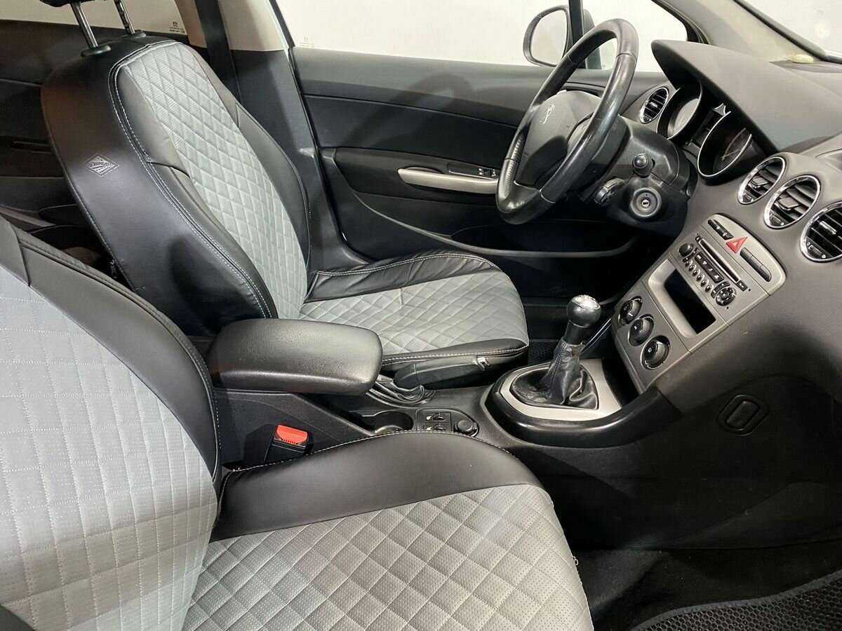 Б/У Пежо 408 2012 года. Фото: #9