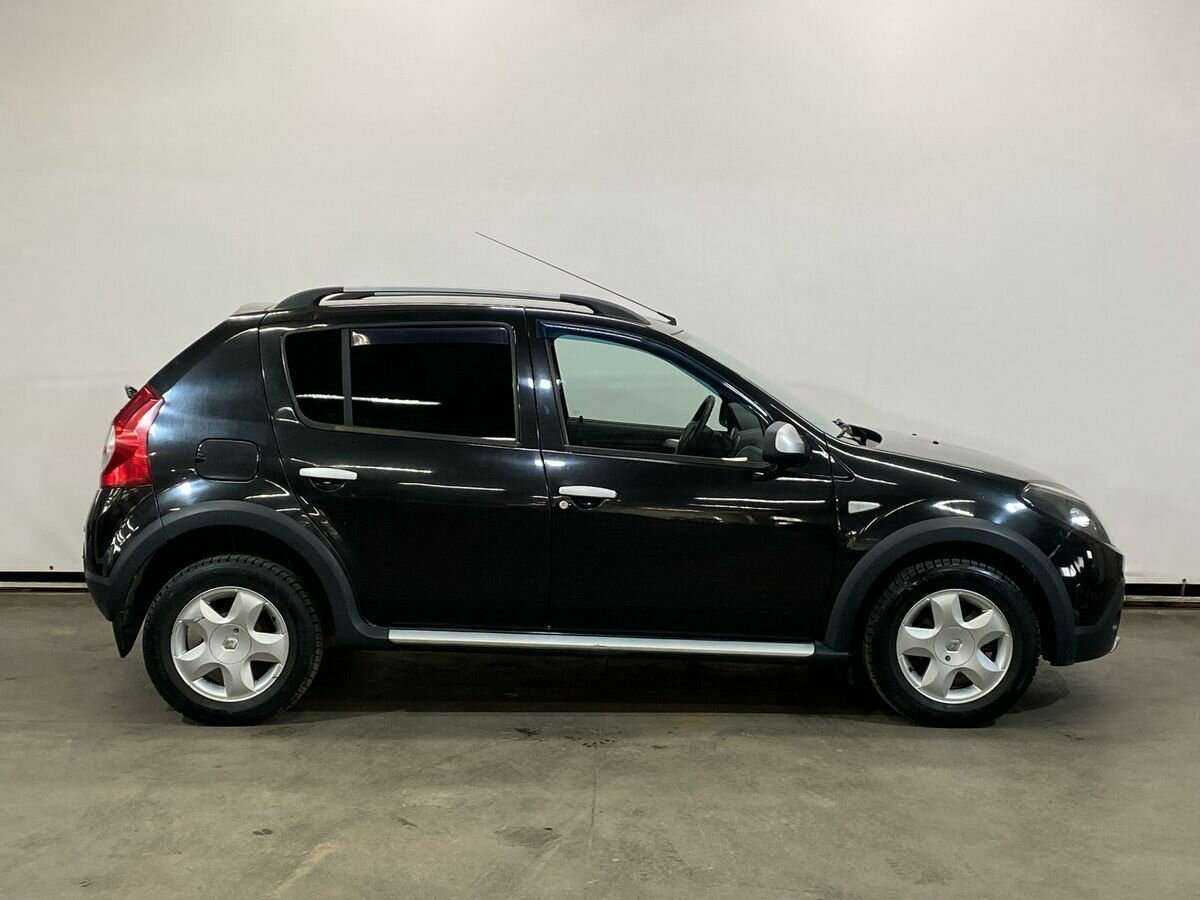 Б/У Рено Сандеро 2012 года. Фото: #3