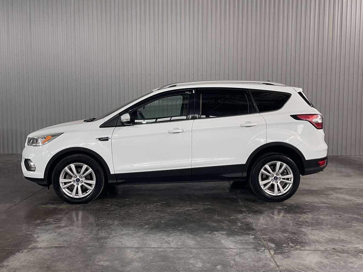 Б/У Форд Куга 2017 года. Фото: #7