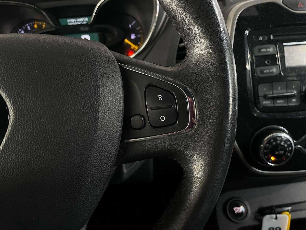 Б/У Рено Каптюр 2016 года. Фото: #11