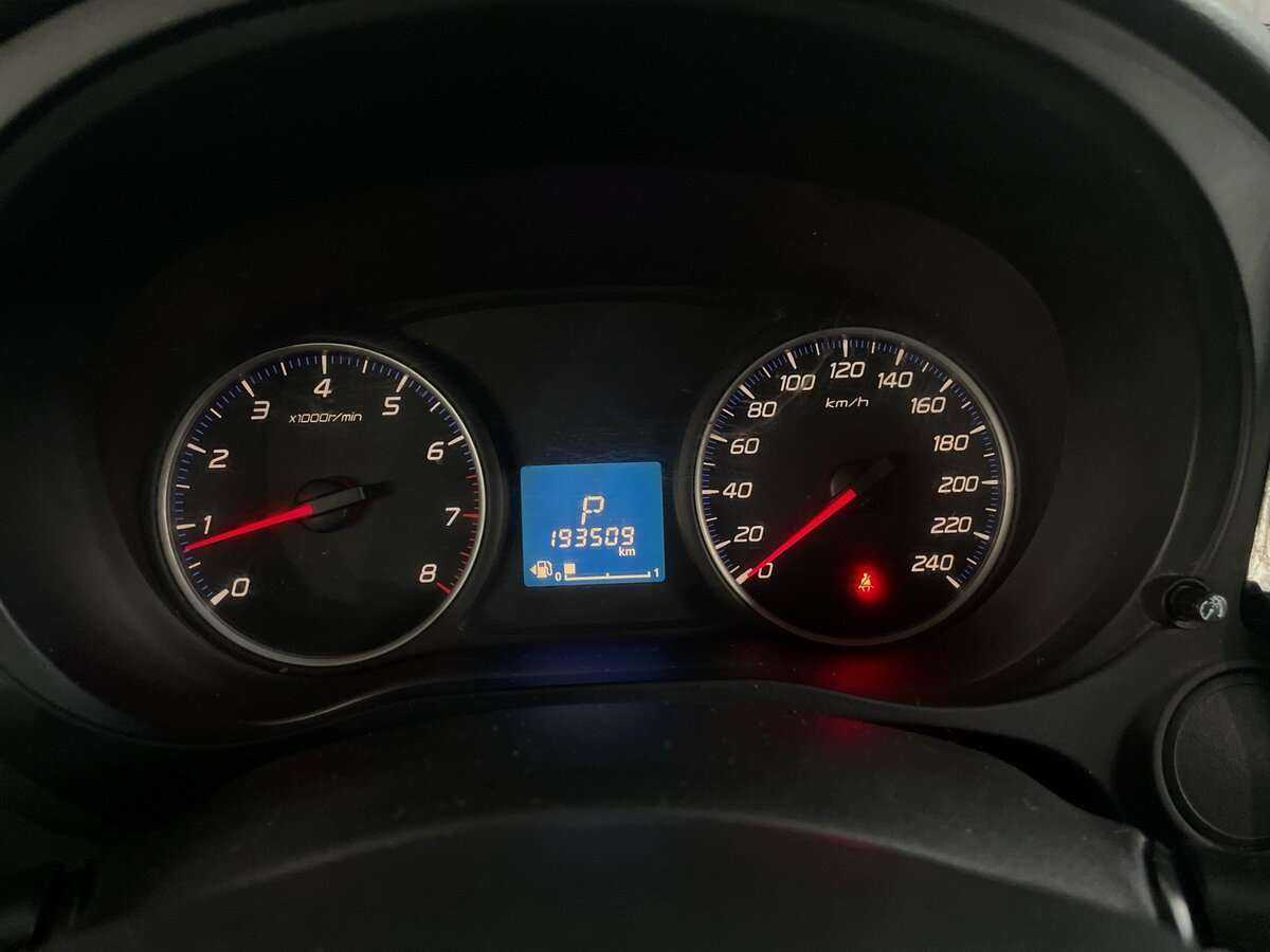 Б/У Митсубиши Оутлэндер 2013 года. Фото: #10