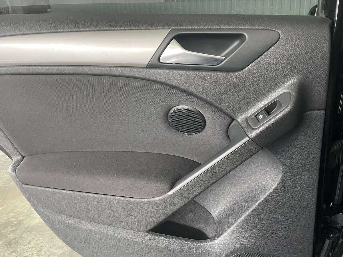 Б/У Фольксваген Гольф 2012 года. Фото: #20