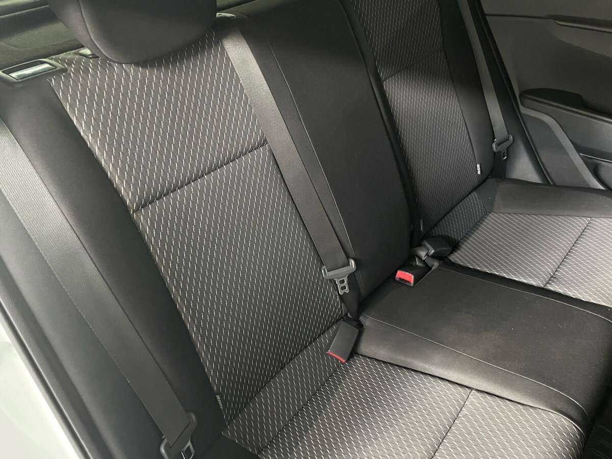 Б/У Киа Рио 2018 года. Фото: #17