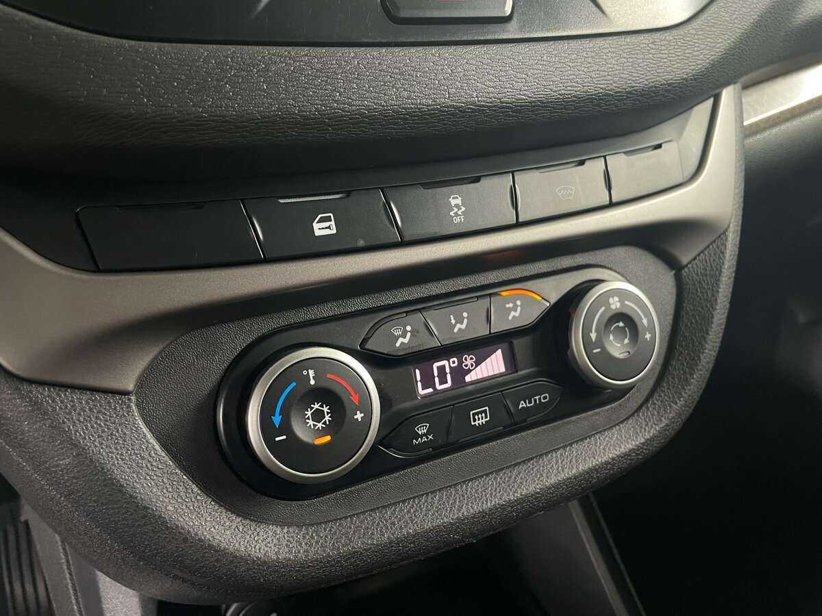 Б/У Лада (ВАЗ) Веста 2018 года. Фото: #13