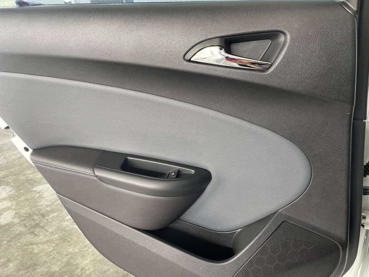 Б/У Опель Астра 2014 года. Фото: #17