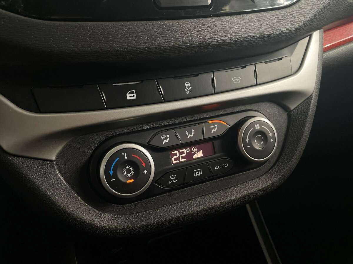 Б/У Лада (ВАЗ) Веста 2018 года. Фото: #14