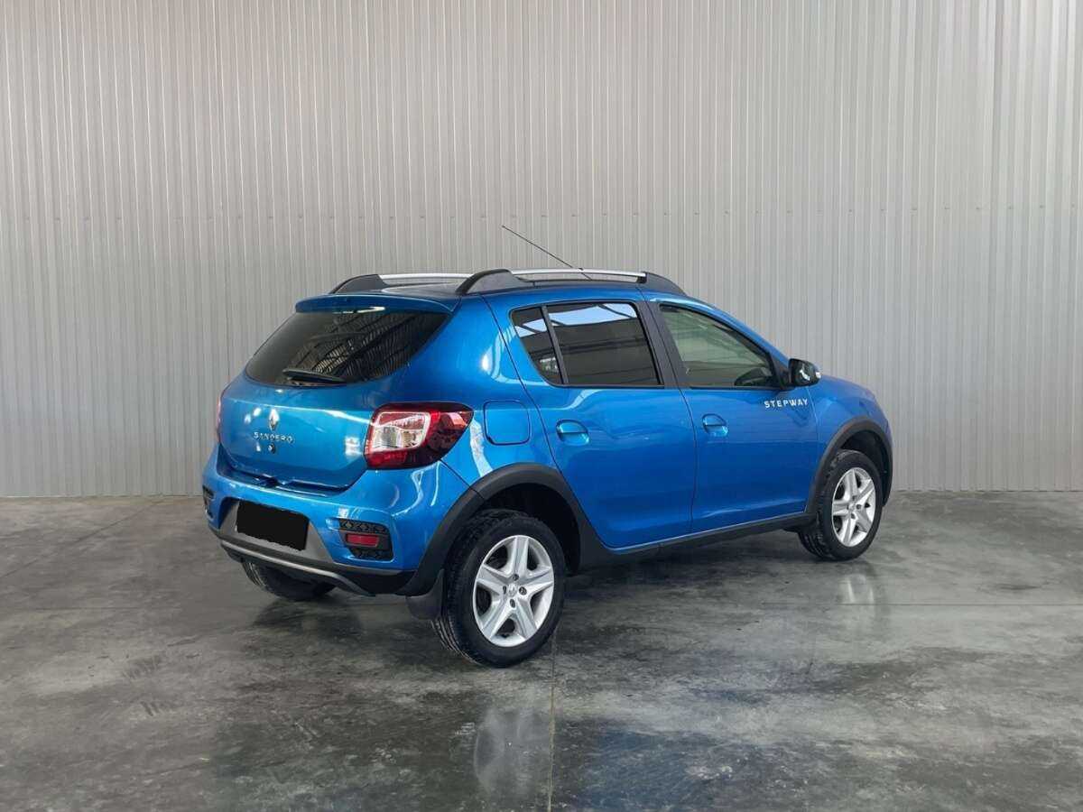 Б/У Рено Сандеро 2018 года. Фото: #4