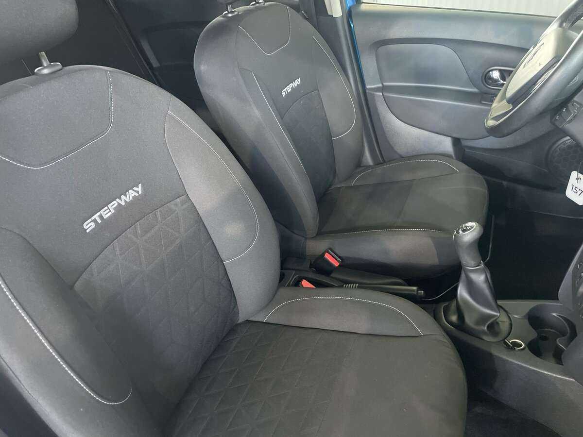 Б/У Рено Сандеро 2018 года. Фото: #13