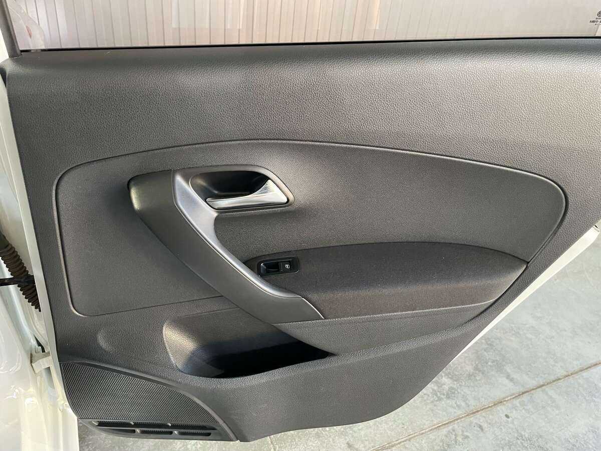 Б/У Фольксваген Поло 2018 года. Фото: #19