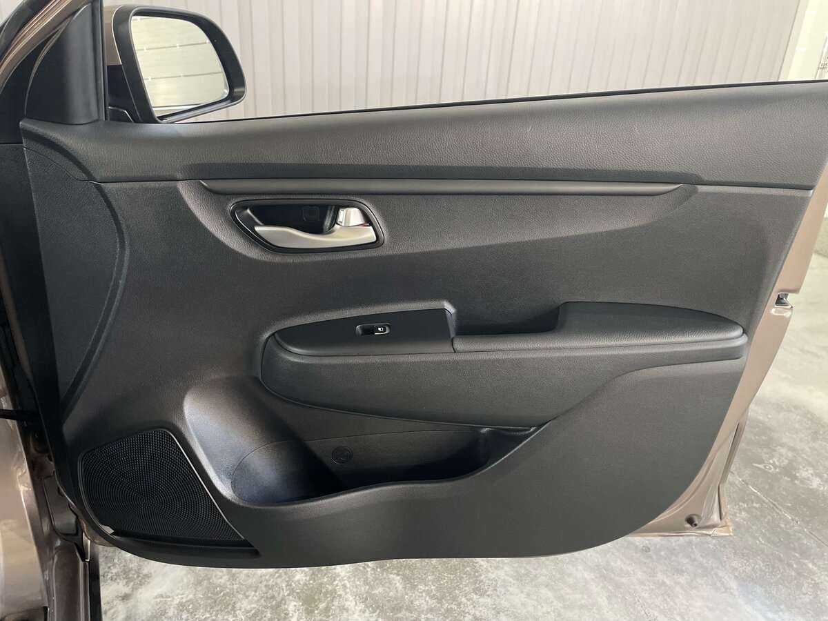 Б/У Киа Рио 2022 года. Фото: #21