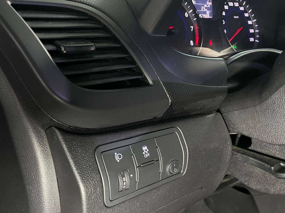 Б/У Хендай Солярис 2016 года. Фото: #12