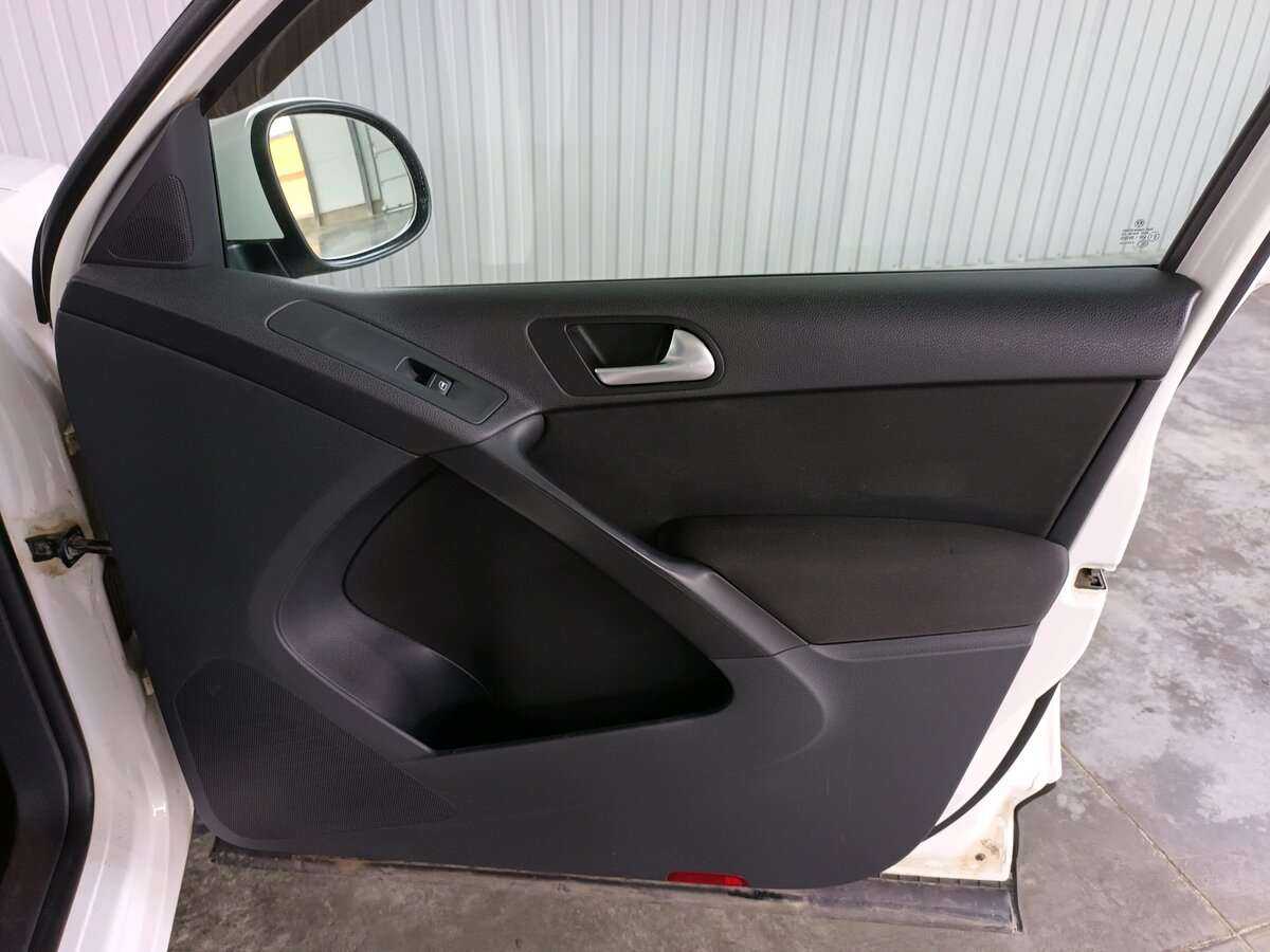 Б/У Фольксваген Тигуан 2013 года. Фото: #18