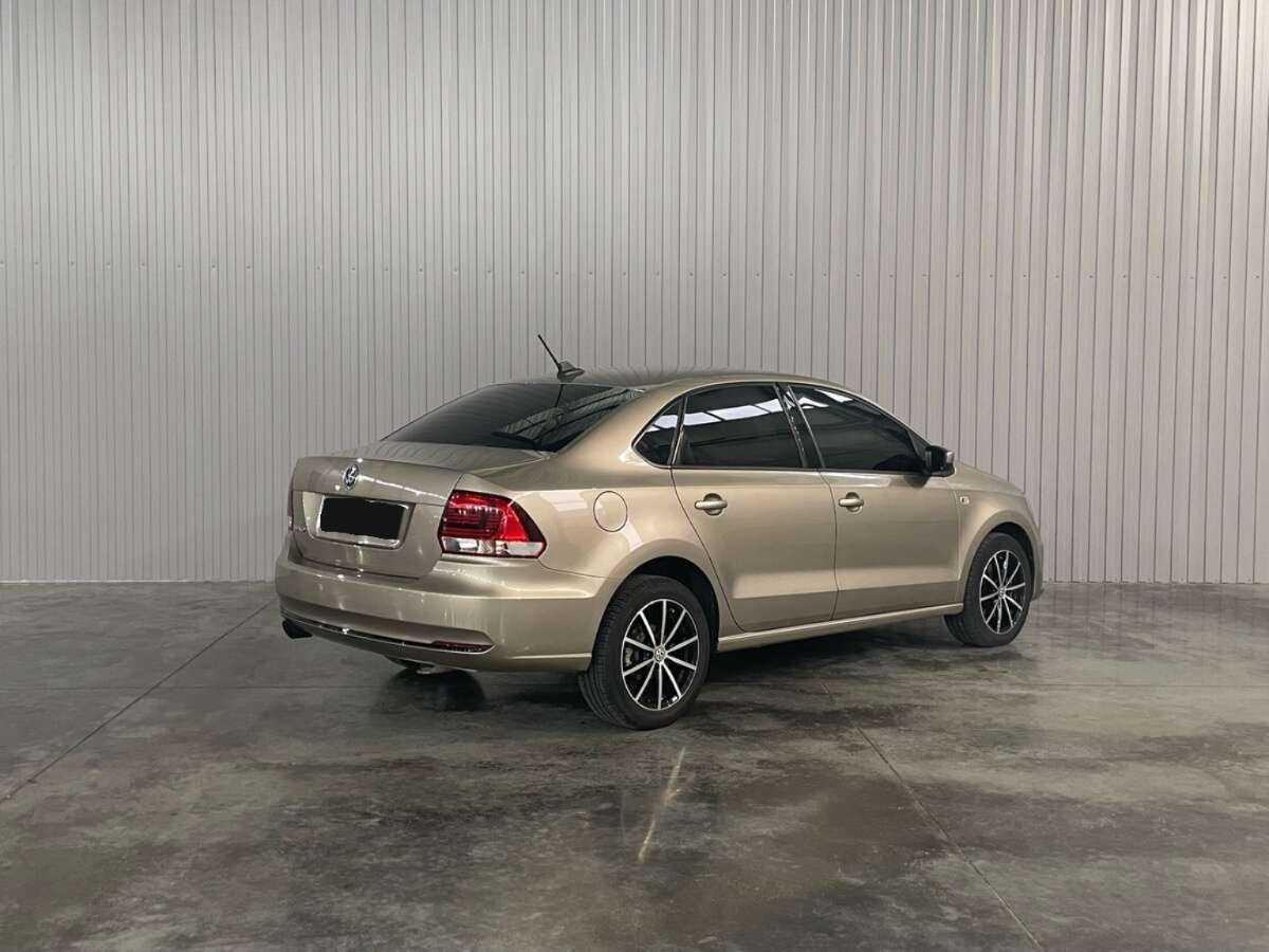 Б/У Фольксваген Поло 2017 года. Фото: #4