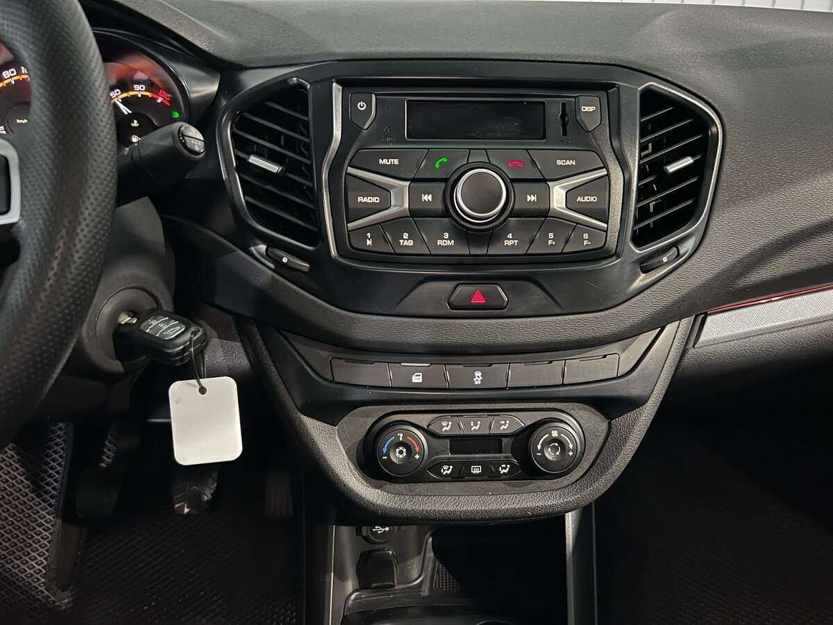 Б/У Лада (ВАЗ) Веста 2020 года. Фото: #11