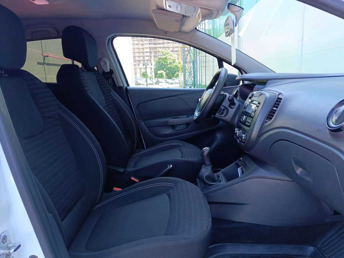 Б/У Рено Каптюр 2017 года. Фото: #10