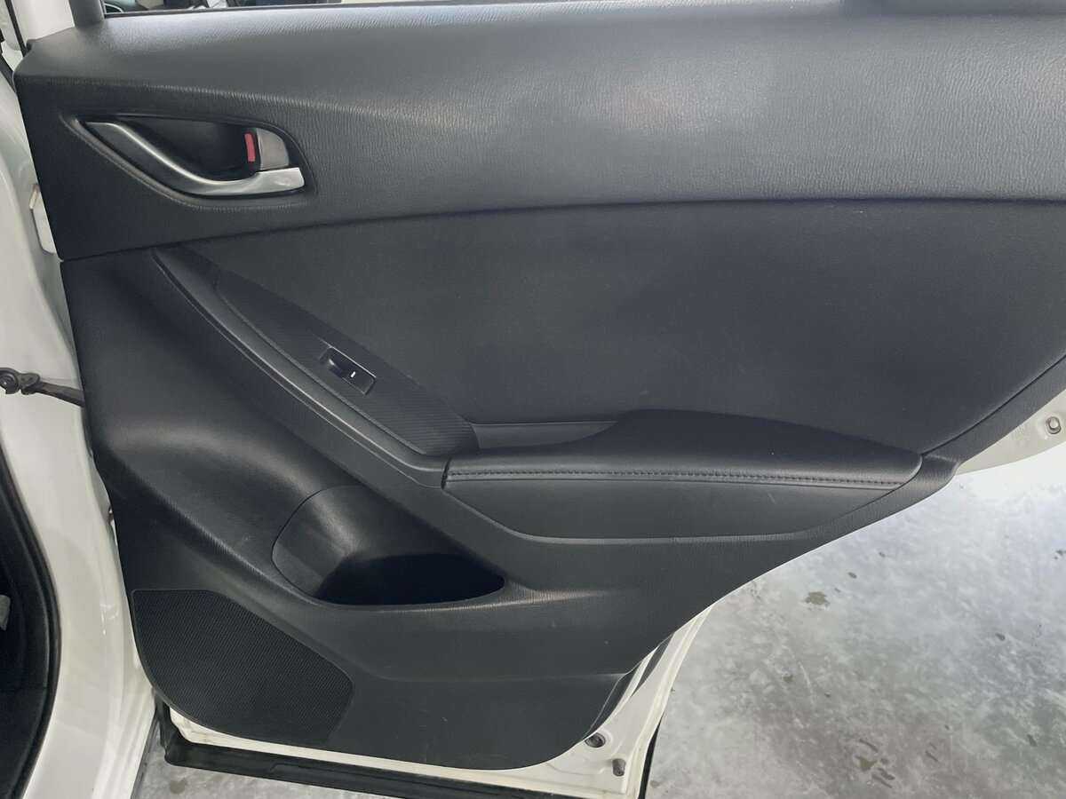 Б/У Мазда Ц-Икс-5 2015 года. Фото: #23