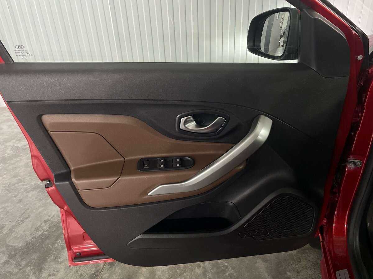 Б/У Лада (ВАЗ) ИКСРЭЙ 2017 года. Фото: #19