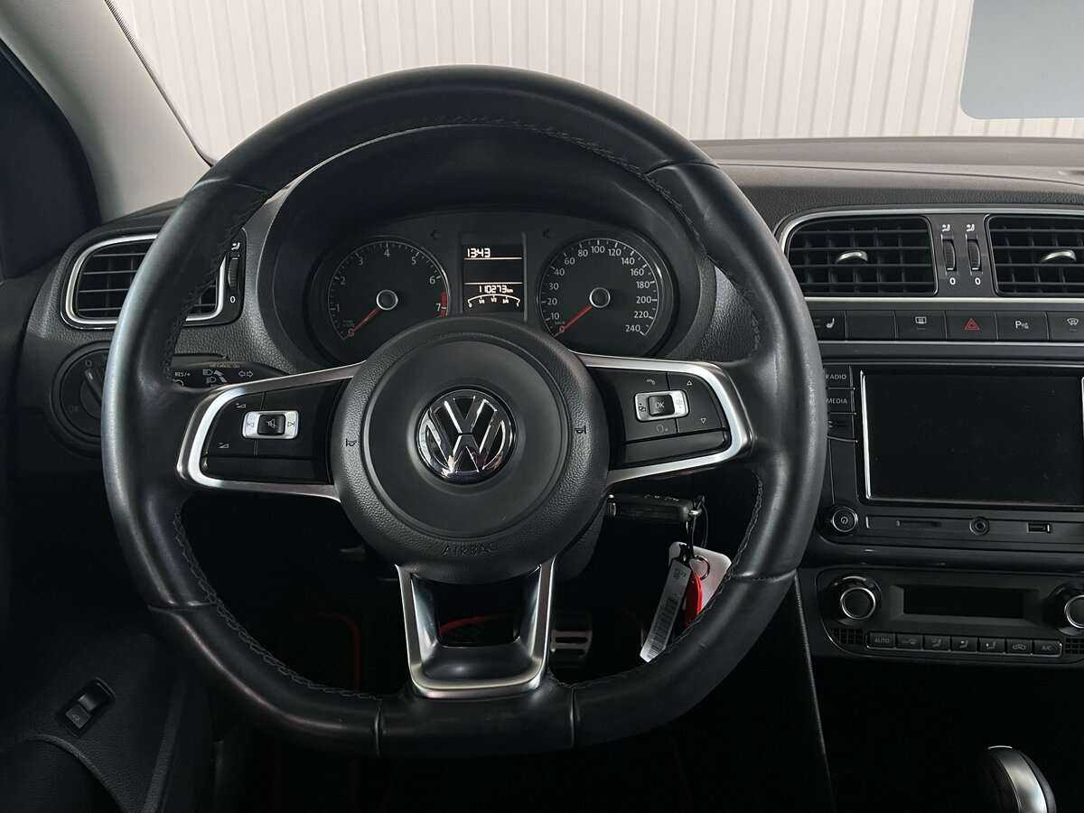 Б/У Фольксваген Поло 2018 года. Фото: #13