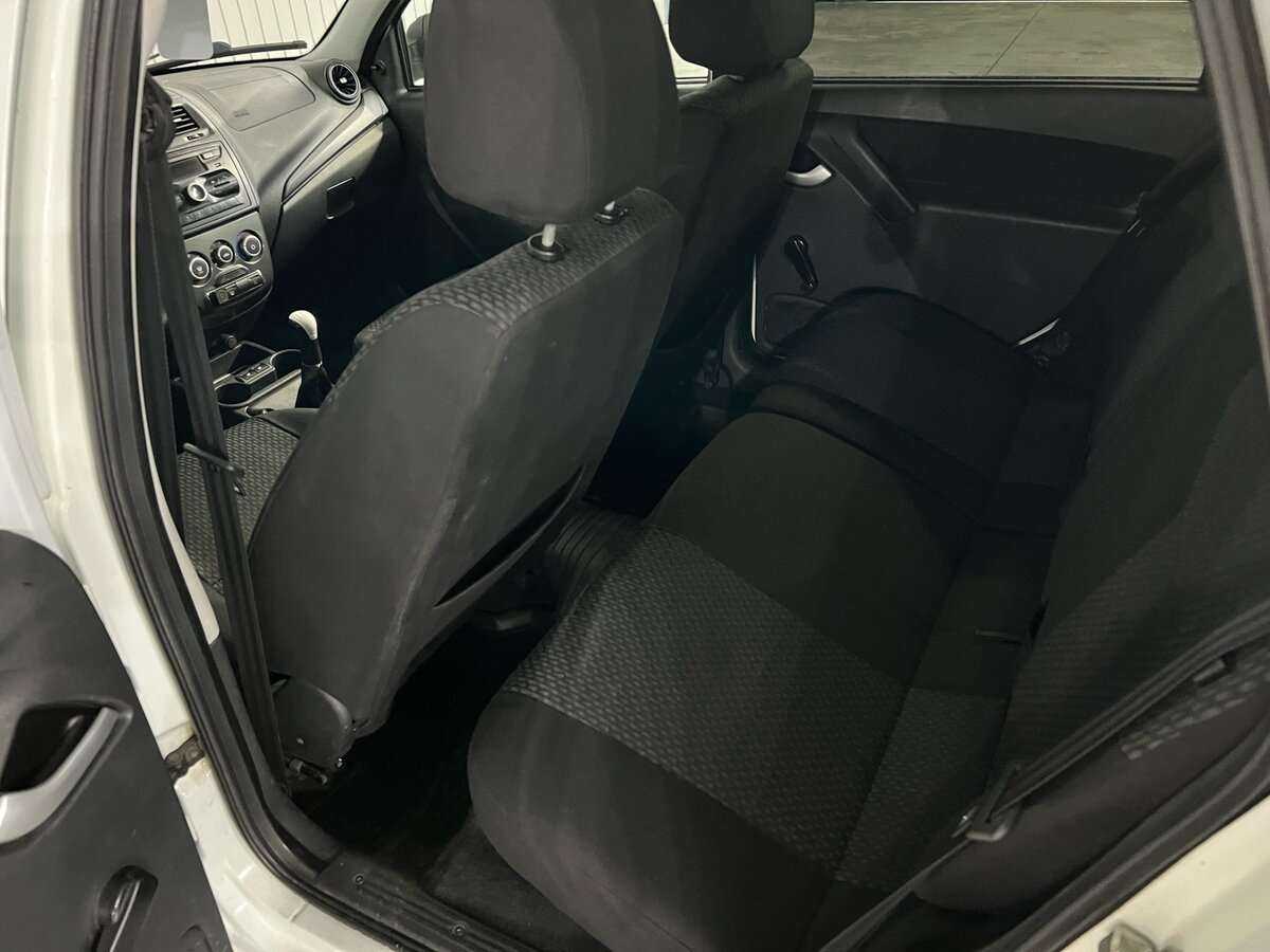 Б/У Лада (ВАЗ) Калина 2015 года. Фото: #16