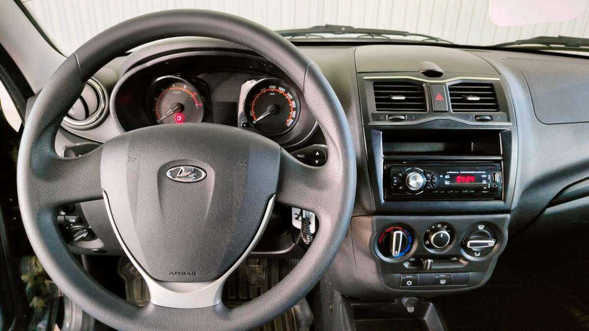 Б/У Лада (ВАЗ) Гранта 2021 года. Фото: #8