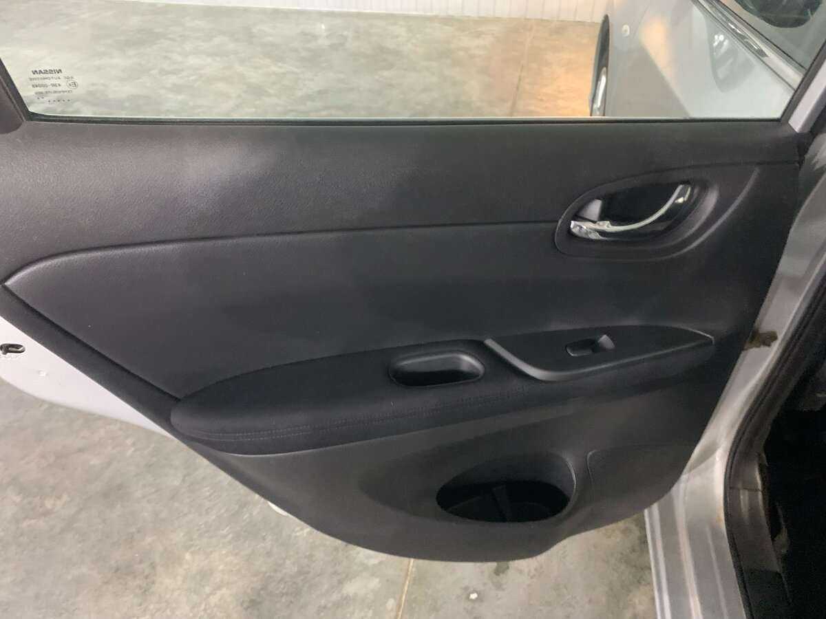 Б/У Ниссан Тиида 2015 года. Фото: #15