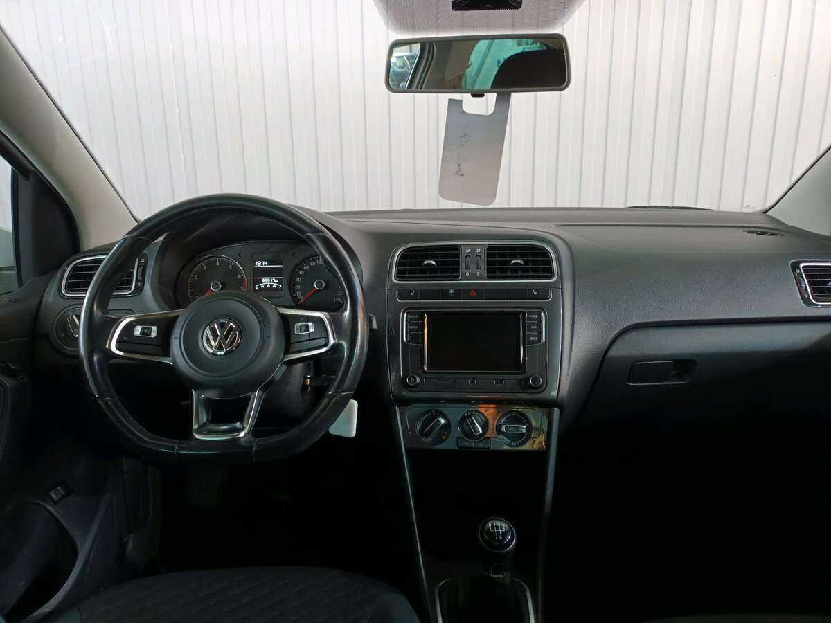 Б/У Фольксваген Поло 2019 года. Фото: #8