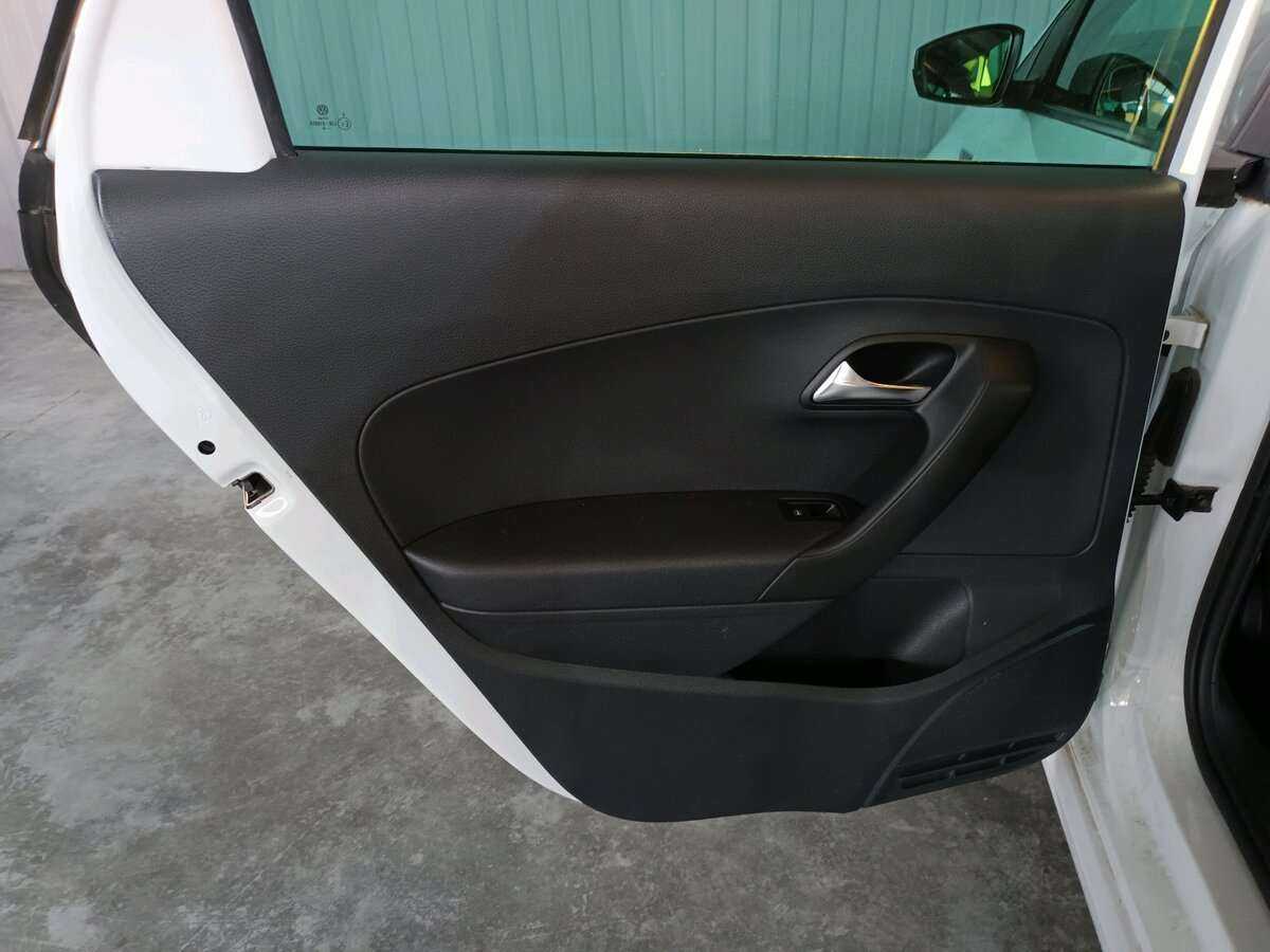 Б/У Фольксваген Поло 2019 года. Фото: #19