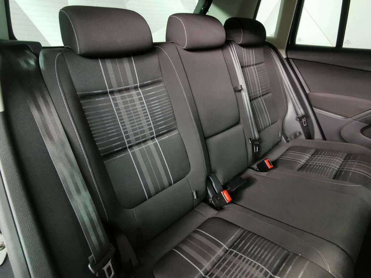 Б/У Фольксваген Тигуан 2015 года. Фото: #12