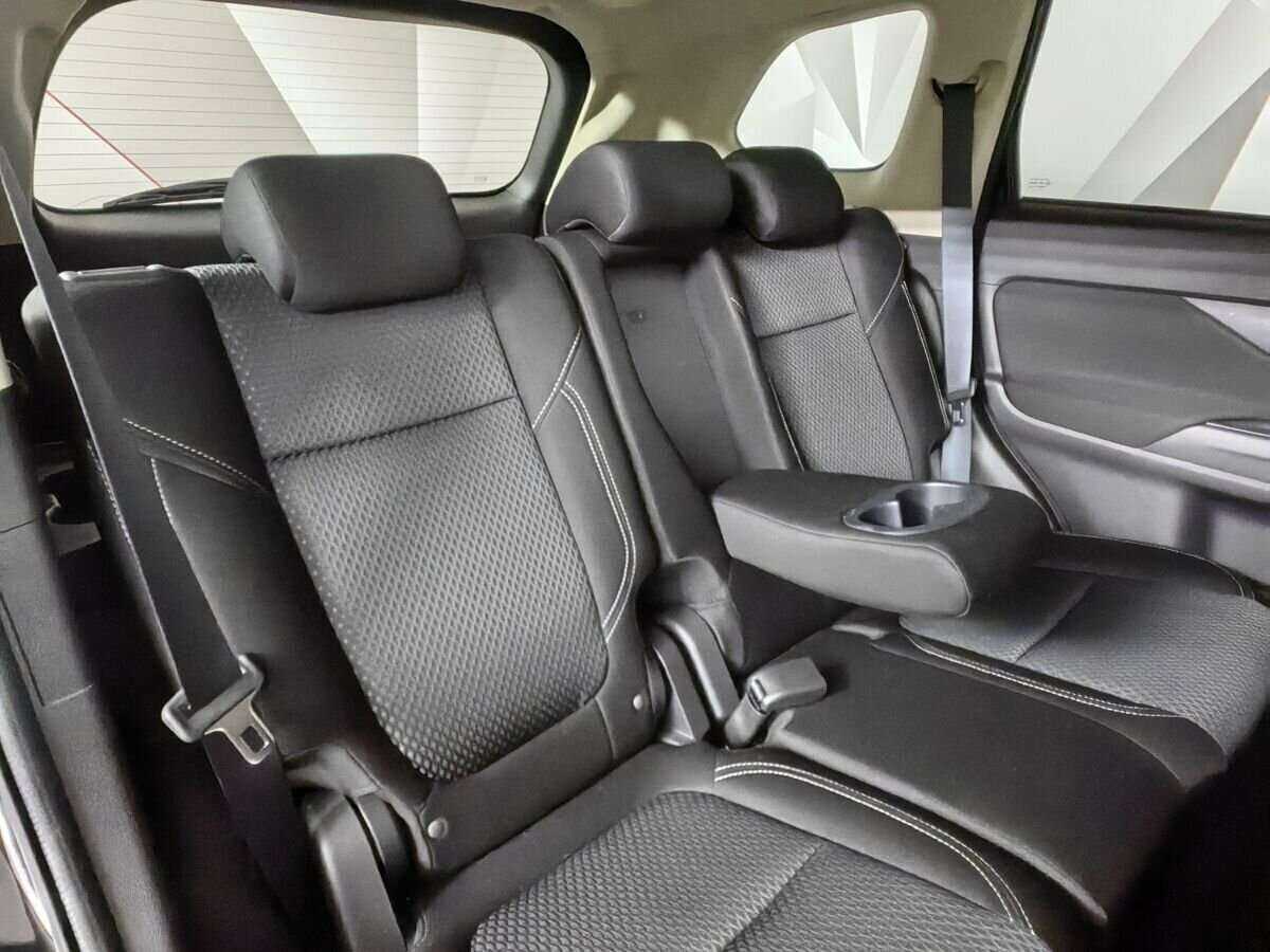 Mitsubishi Outlander 2022 года с пробегом. Фото: #8