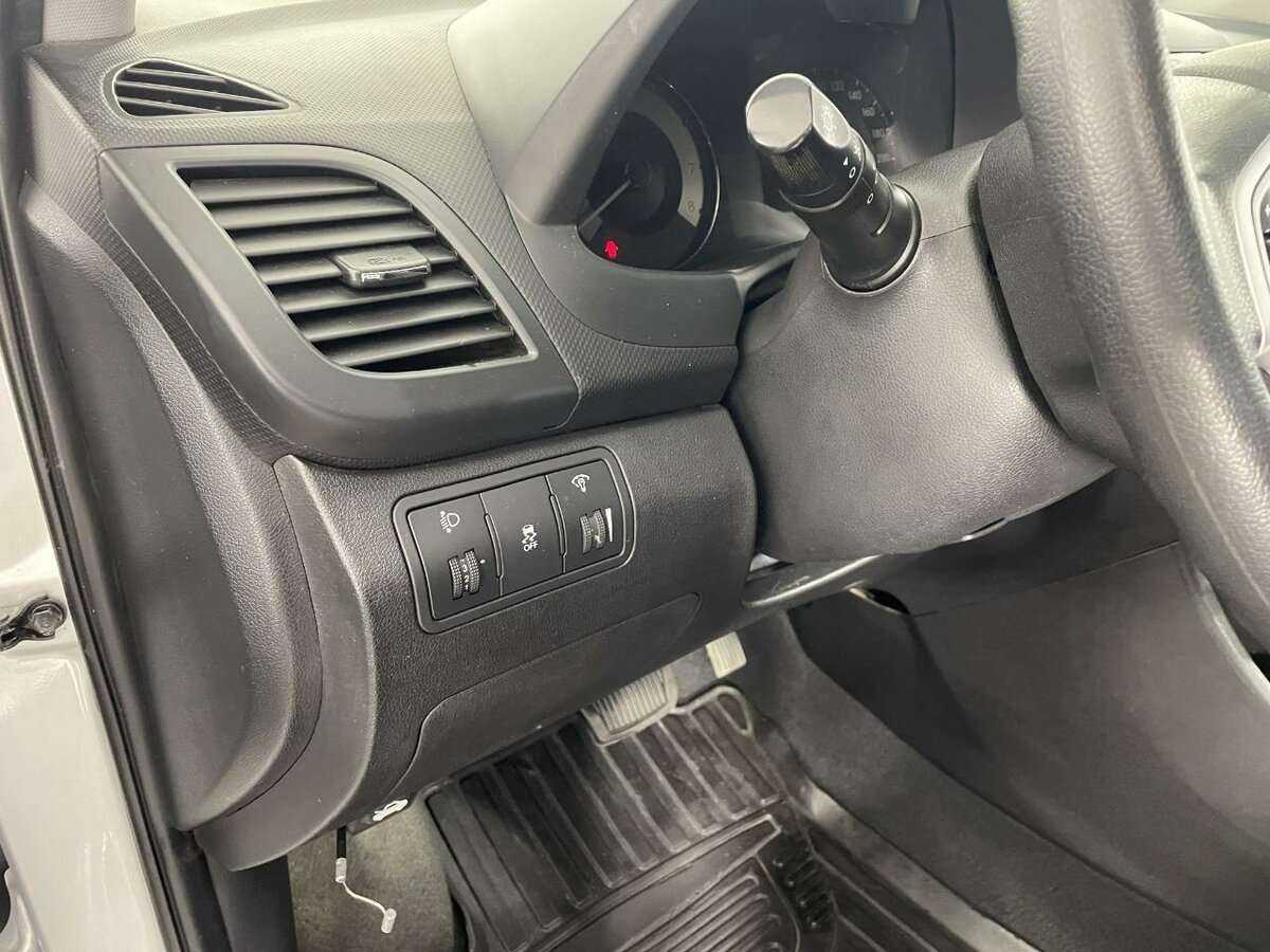 Б/У Хендай Солярис 2012 года. Фото: #8