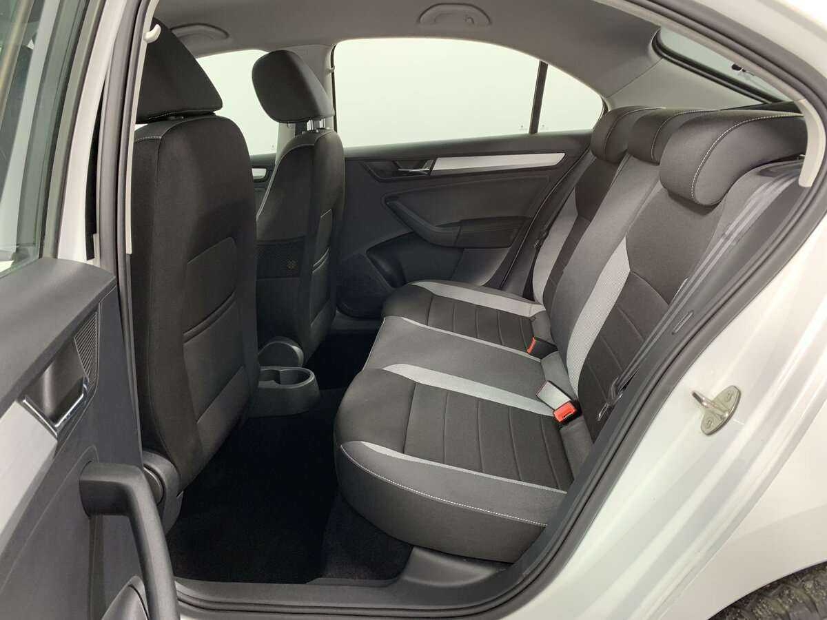 Б/У Шкода Рапид 2019 года. Фото: #9