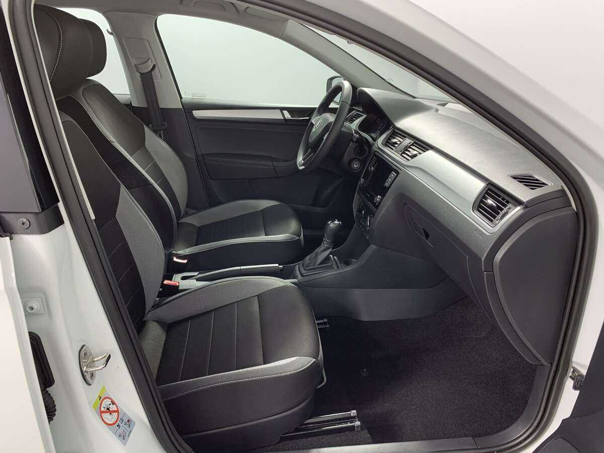 Б/У Шкода Рапид 2019 года. Фото: #14